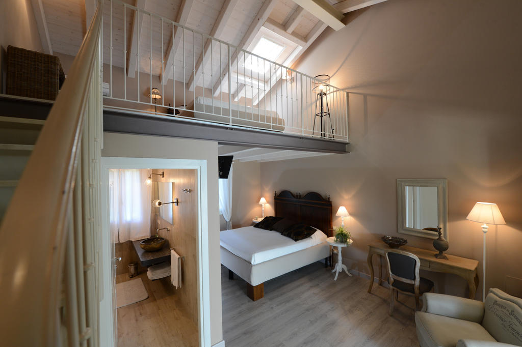 A Casa Di Delia B&B Charming House 산텔레나 디 실레아 객실 사진